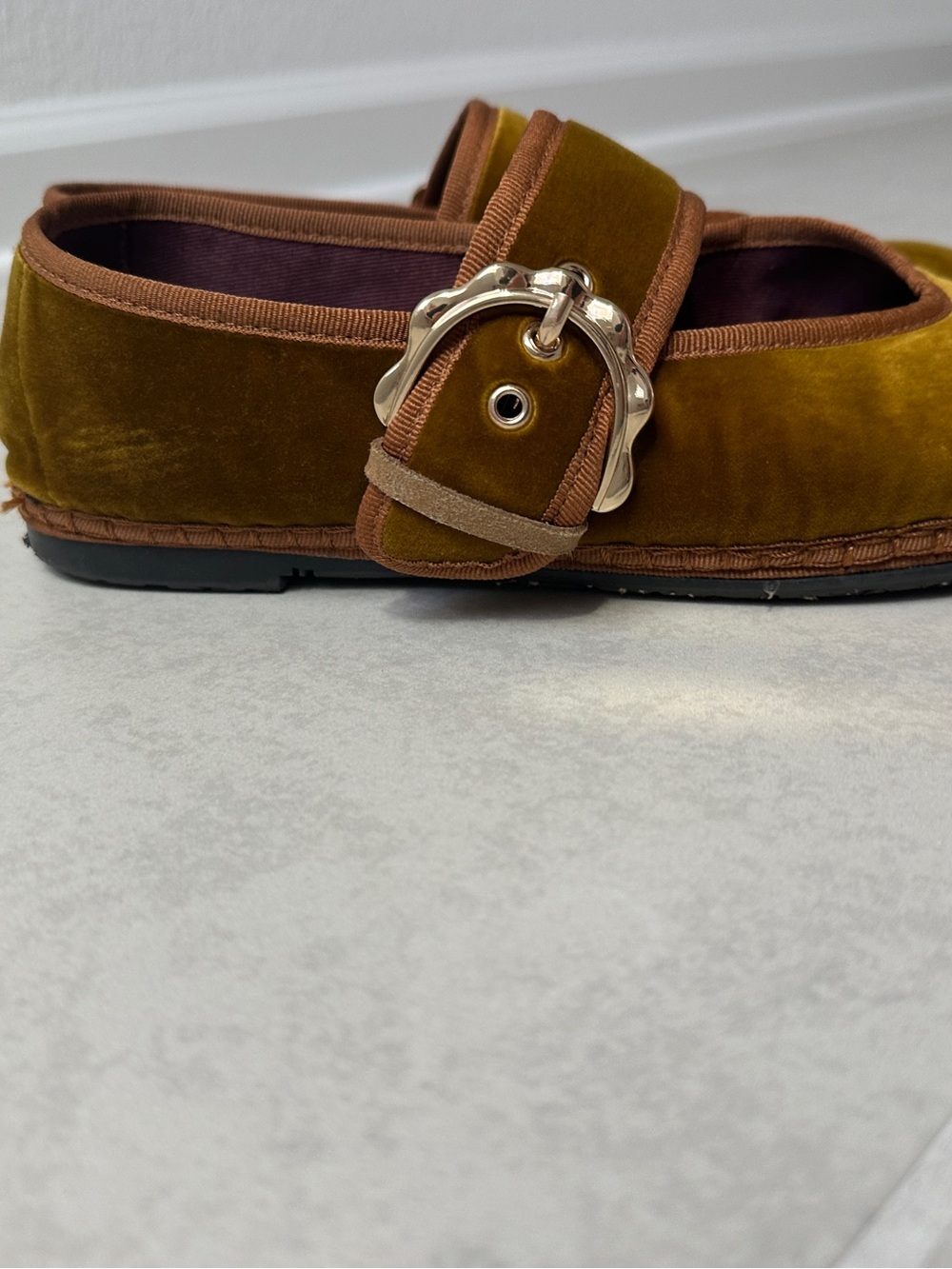 Flabelus Sophie Suede Mary Jane Flats in Mustard with Buckle 39 EU - Picture 6 of 10
